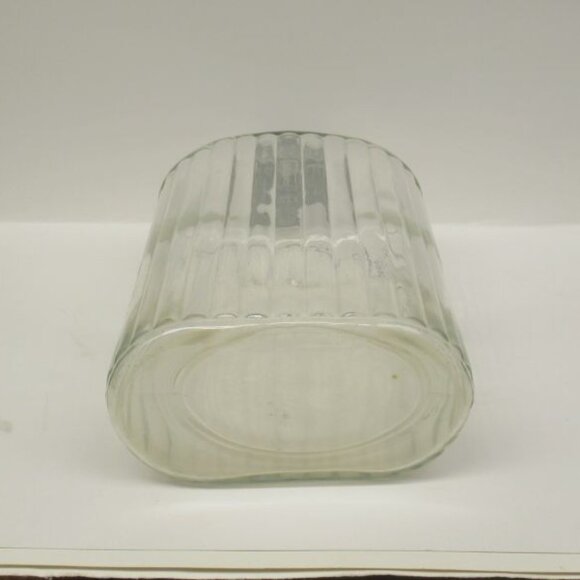 Vintage Crystal RIBBED 9 1/2" Half Gallon Water Bottle w/Original Sprinkler Lid - Picture 4 of 5